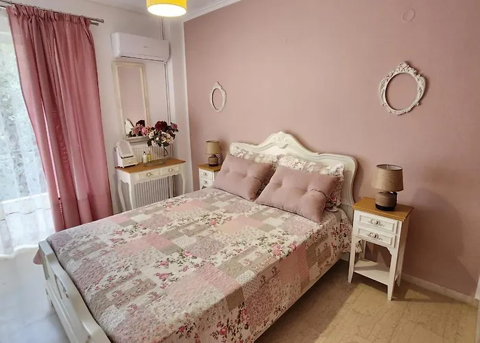Queen Aspri Apartment 3' Min To The Beach! Antikyra photo