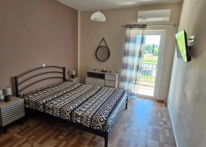 Makris Rooms Oreoi photo