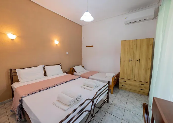 foto di Apartment'S Theodoros 2 Kamena Vourla