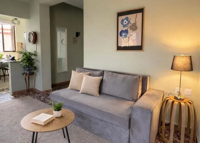 fotos do The Citrus Yard In Politika, 2 Bedrooms Apartment