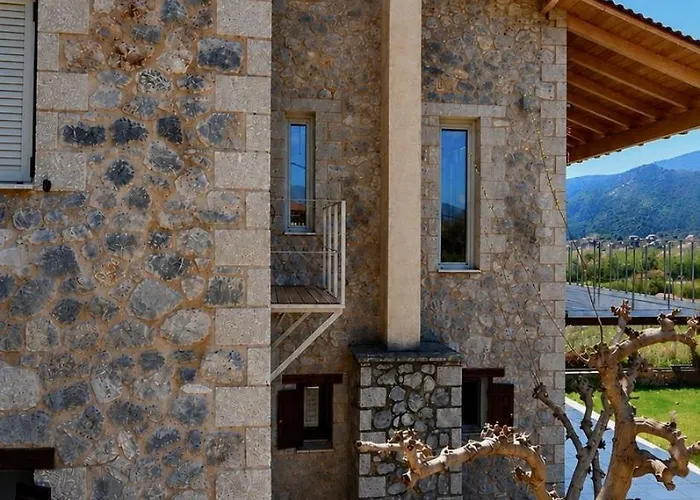 Ocazzia Of Parnassos Daire Polydrossos fotoğrafı