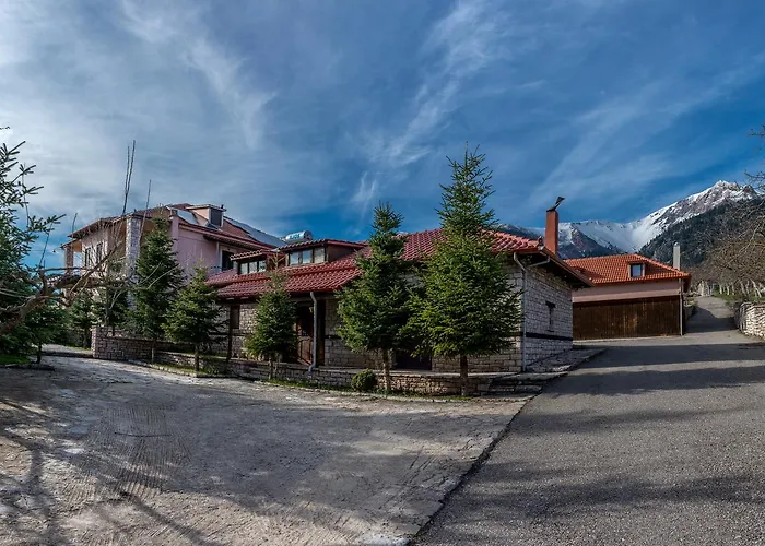 Mountain House Hotel Karpenisi photo